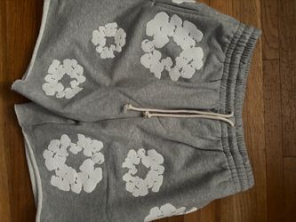 Denim Tears Cotton Wreath Sweat Shorts in Gray – Size M