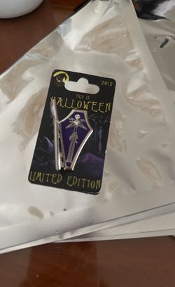 LE Disney Pin Nightmare Before Christmas Jack Skellington Coffin Spider Web RARE