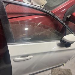 2019 Subaru Outback Legacy Doors  R.H  Parts 