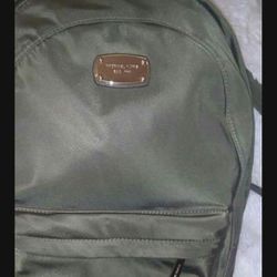 New mk Backpack Authentic ( Firm Price $$ Precio Firme $$