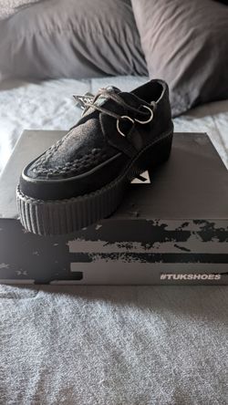 Tuk shoes