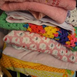 Baby Girl Blankets And Clothes 