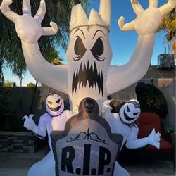 Halloween GEMMY 10. ft Haunted Graveyard Scene Led Ghosts Blowup Inflatable NEW