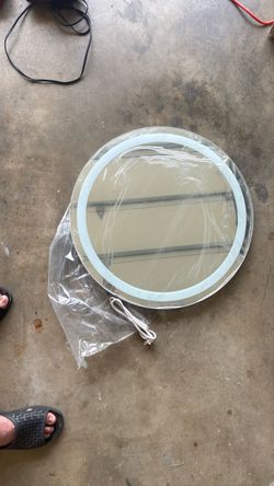 Round LED Lighted Wall Mirror