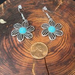 Flower Earrings W Turquoise Inlay