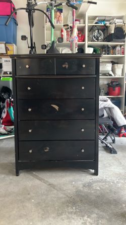 Dresser, black 5 drawer