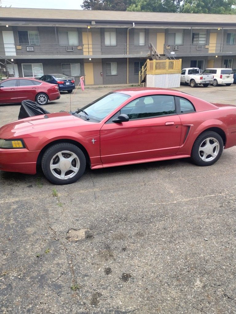 2002 Ford Mustang