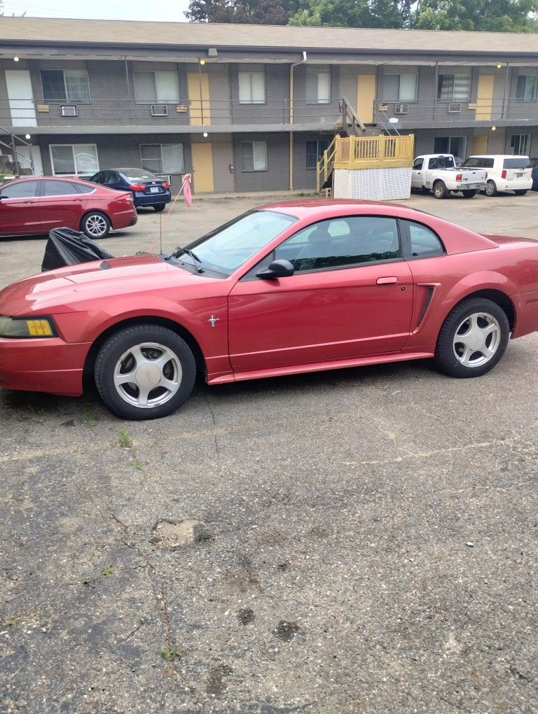 2002 Ford Mustang