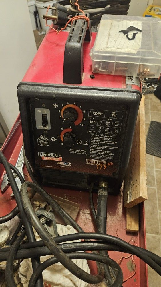 Lincoln Flux Core 175 welder