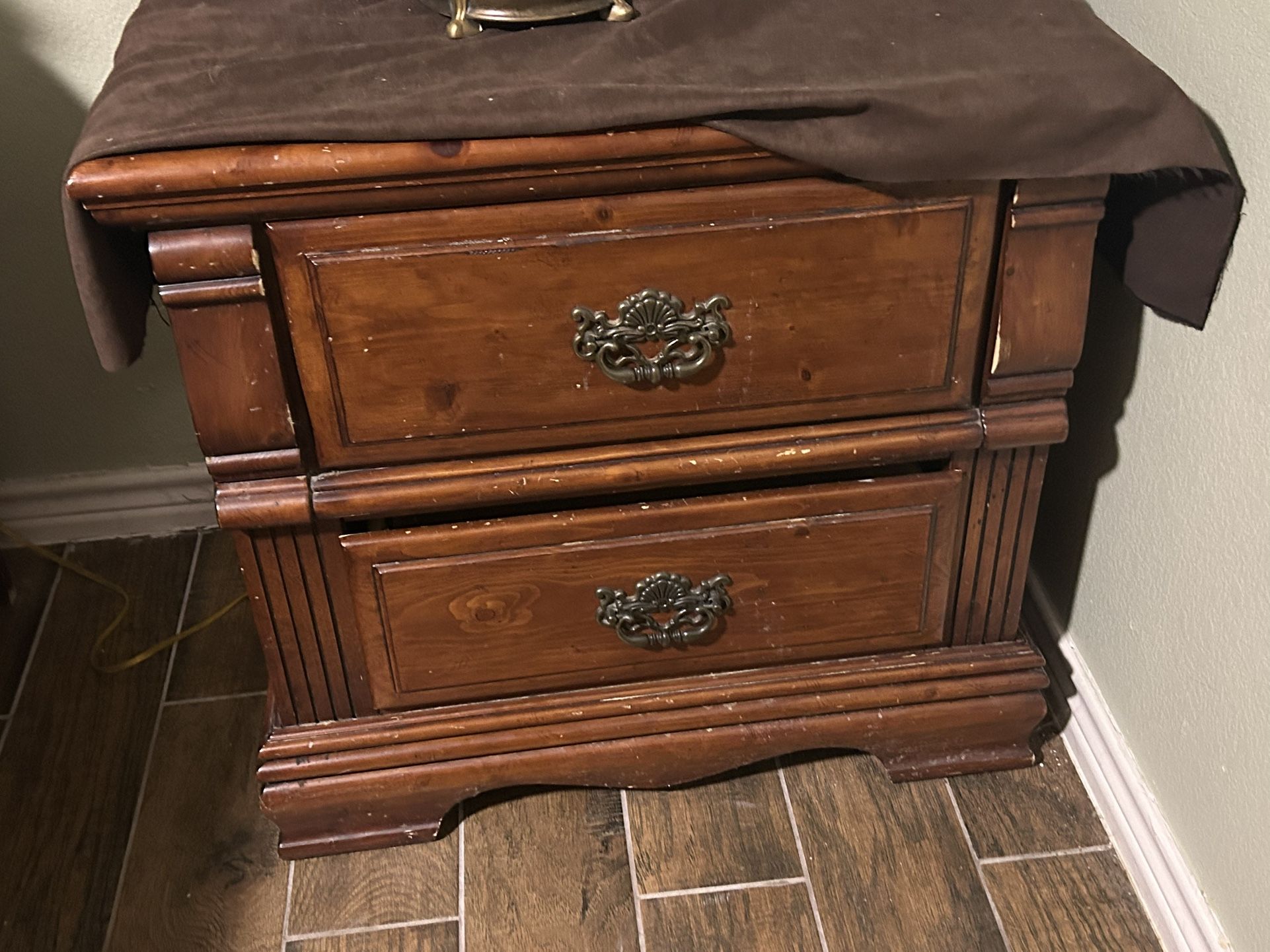 Queen Bedroom Set