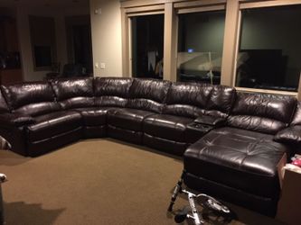 Maddox Top Grain Leather Motion Sectional (like new)