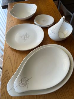Eva Zeisel’s “Fantasy” ware
