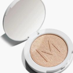 MADLUVV Highlight Me Highlighter Euphoria color In A Box