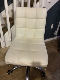 Small White Desk Chair