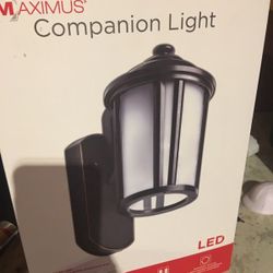 Led light fixture- brand new