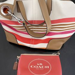 COACH bag With Wristlet 