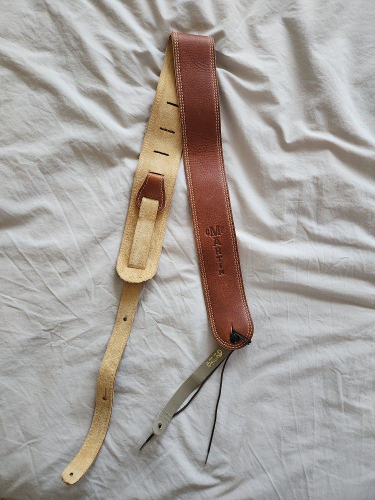 Martin Guitar Strap Ball Glove Leather & Suade