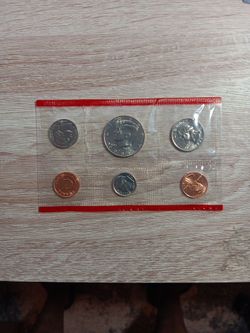 US Mint Uncirculated Coin Set
