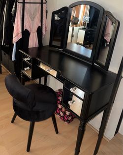 Vanity Set (Best offer! Not free)