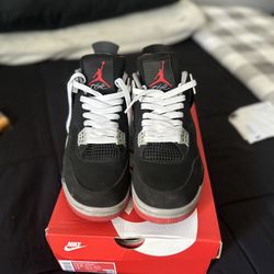 Jordan 4 Breads