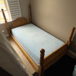 Twin Bed Set – mattress Box Spring & Real Wood Frame