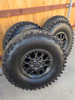 RZR PRO R WHEELS AND TIRES PRICE 300 USED