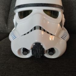 Star Wars Imperial Storm Trooper Electronic Helmet Black Series  