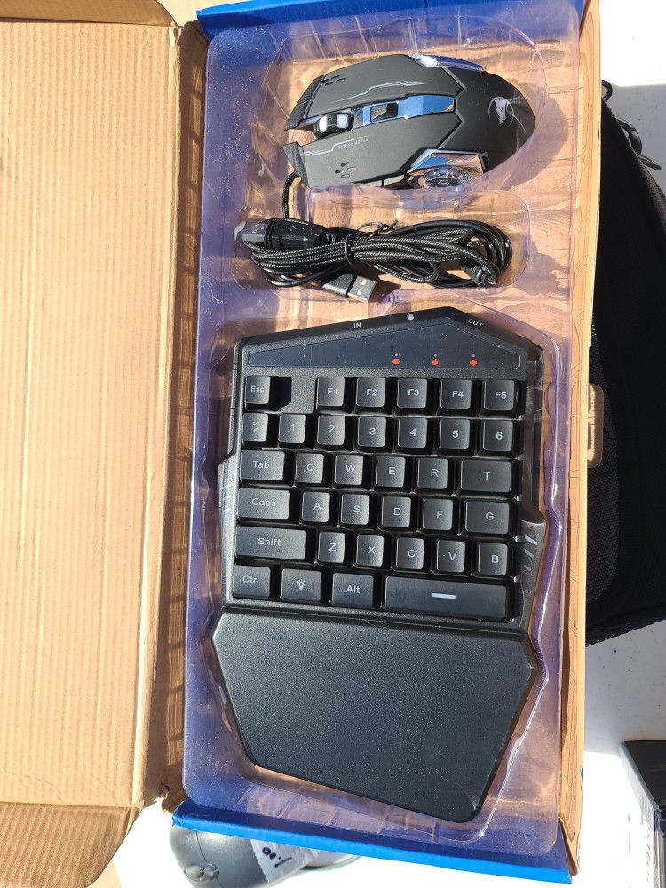 Gaming Keyboard and Mouse 5 dollars 