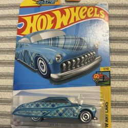 Hot wheels 1/64 scale Purple Passion Treasure Hunt 