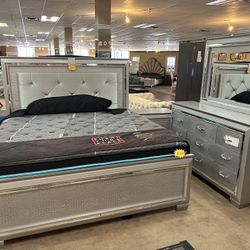 4Pcs Bedroom Set Grey ( King Bed, Dresser, Mirror, N.stand)