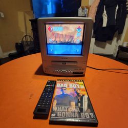 Samsui CRT Portable 9" TV/DVD/Gaming With Remote And 12V DC Car Port