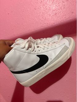 Nikes women’s