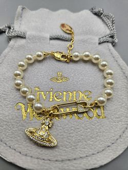 Used Vivienne Westwood pearl bracelet