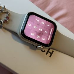 Apple Watch SE 