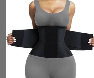 FeelinGirl Waist Trainer Belt  Waist Cincher https://offerup.com/redirect/?o=VHJpbW1lci5CbGFjaw==.XL