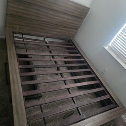 Bed frame queen size