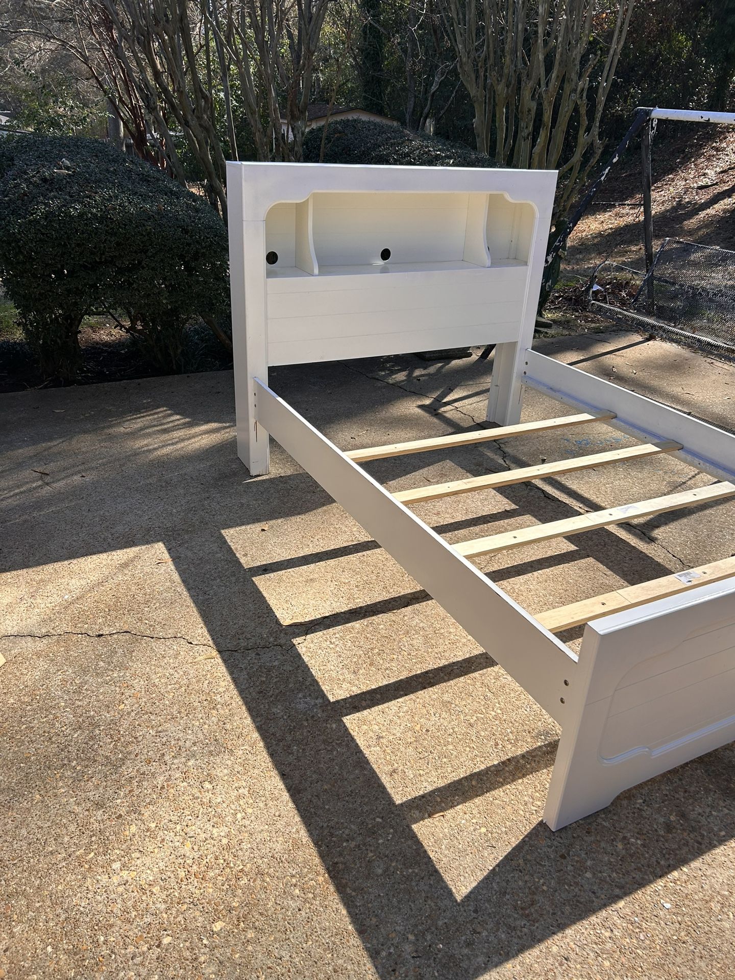 Full Size Platform Bed
