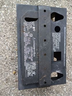 Ford Sport Trac XLT Battery cover