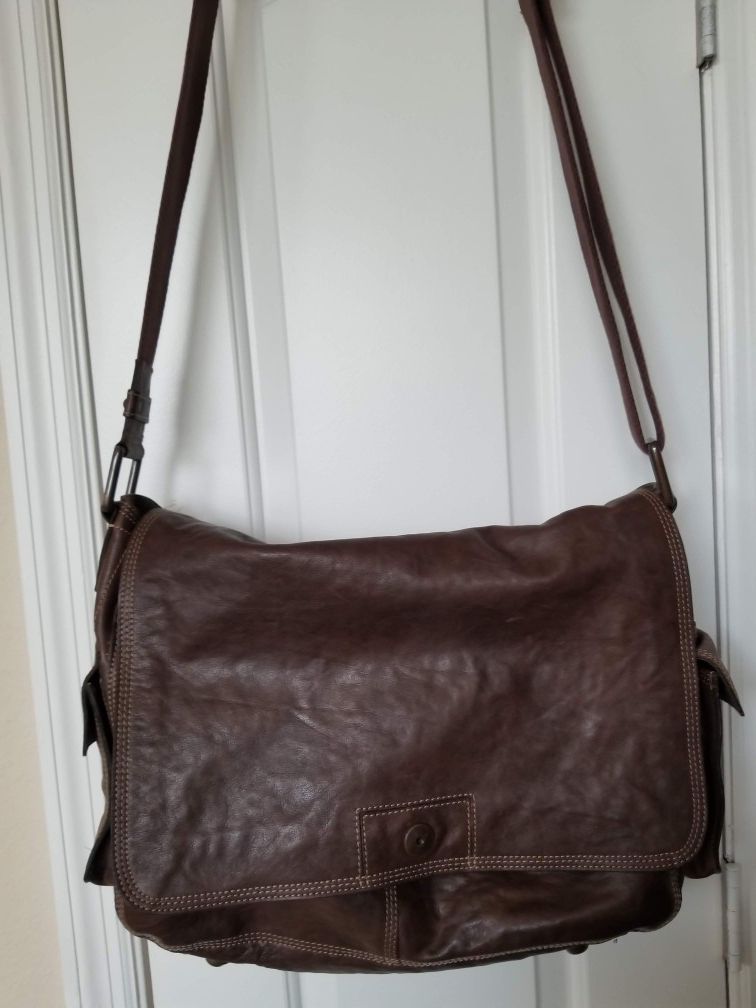 Fossil messenger bag