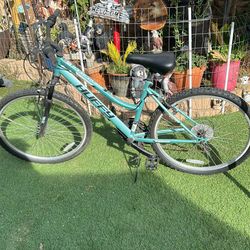 Huffy Rock Creek 26 inch Mountain Bike