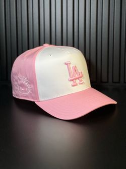 Los Angeles Dodgers x Hello Kitty Snap Back Hat Pink