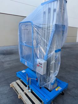 Aluminum Alloy Electric Mobile Hydraulic Scaffolding Platform (300 lb Load Capacity)