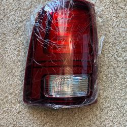 2014-2018 Ram 3500 Driver Side Tail Light