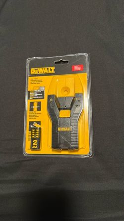 DEWALT Stud Finder, 3/4”, Locate Framing Studs Efficiently with LED Arrows, Ideal for Wood and Metal, AAA Batteries Included (DW0100)