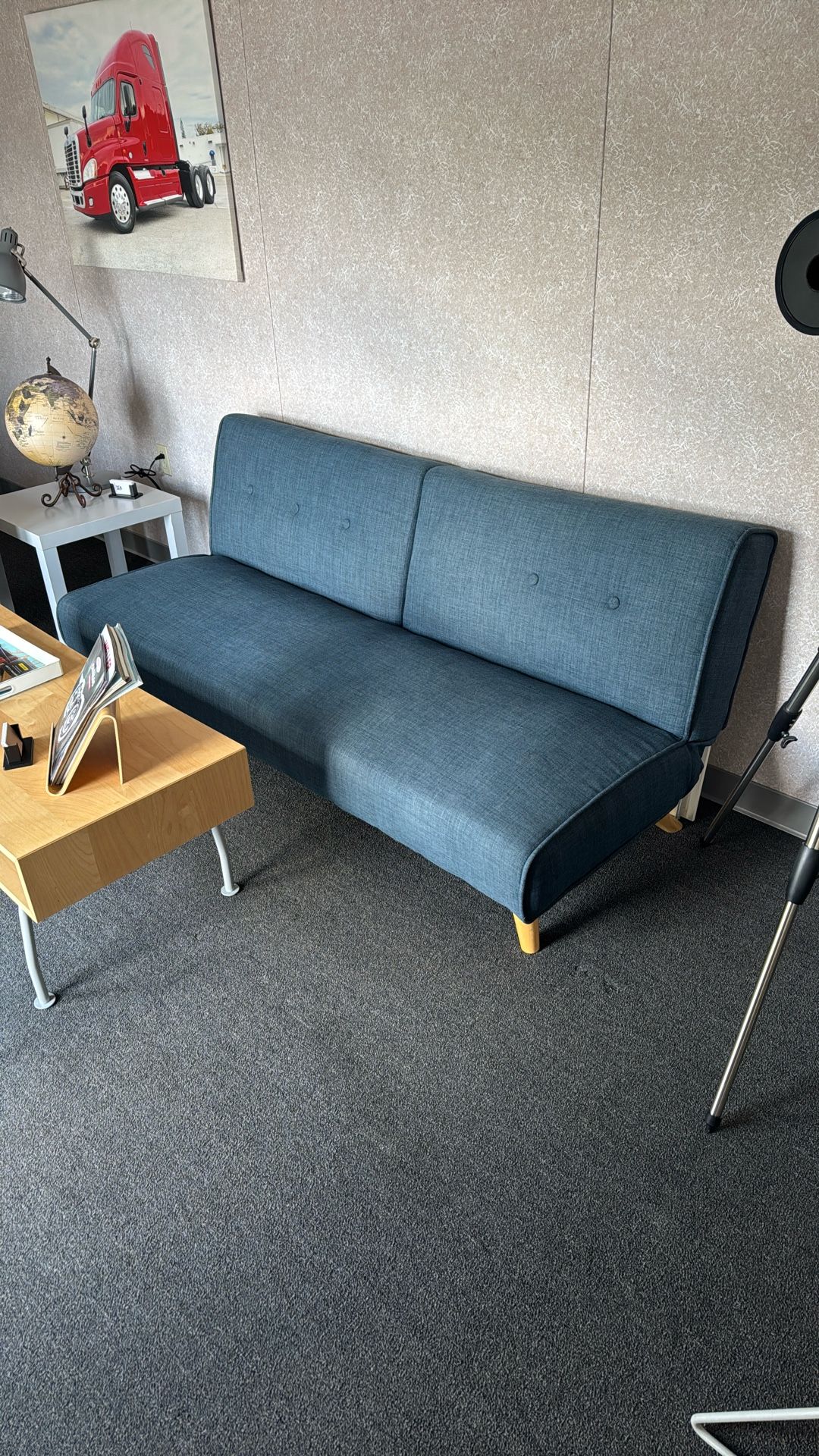 Free  Extendable Couch  - Day Bed