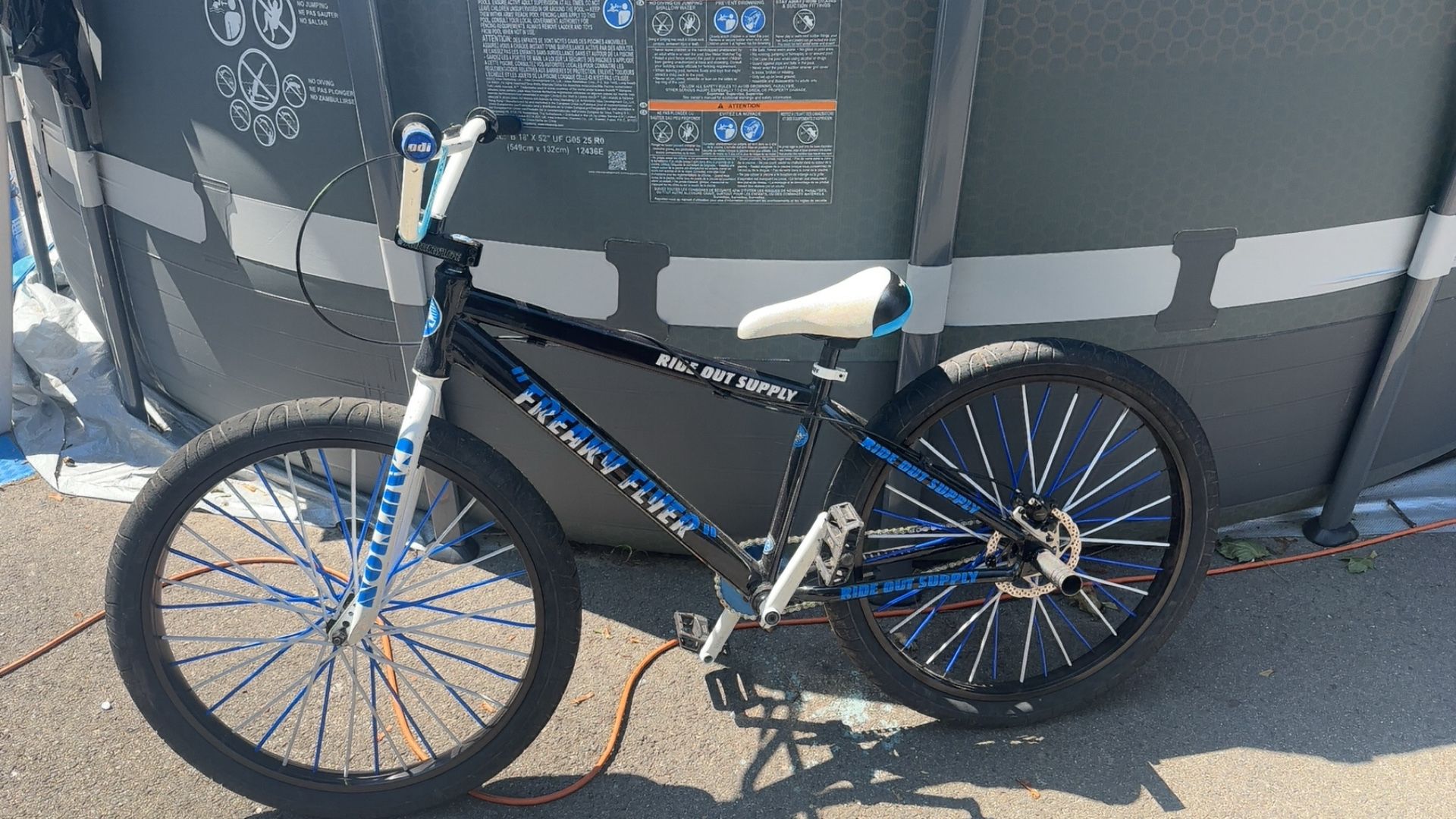 Fully Custom 26’ Blocks Flyer