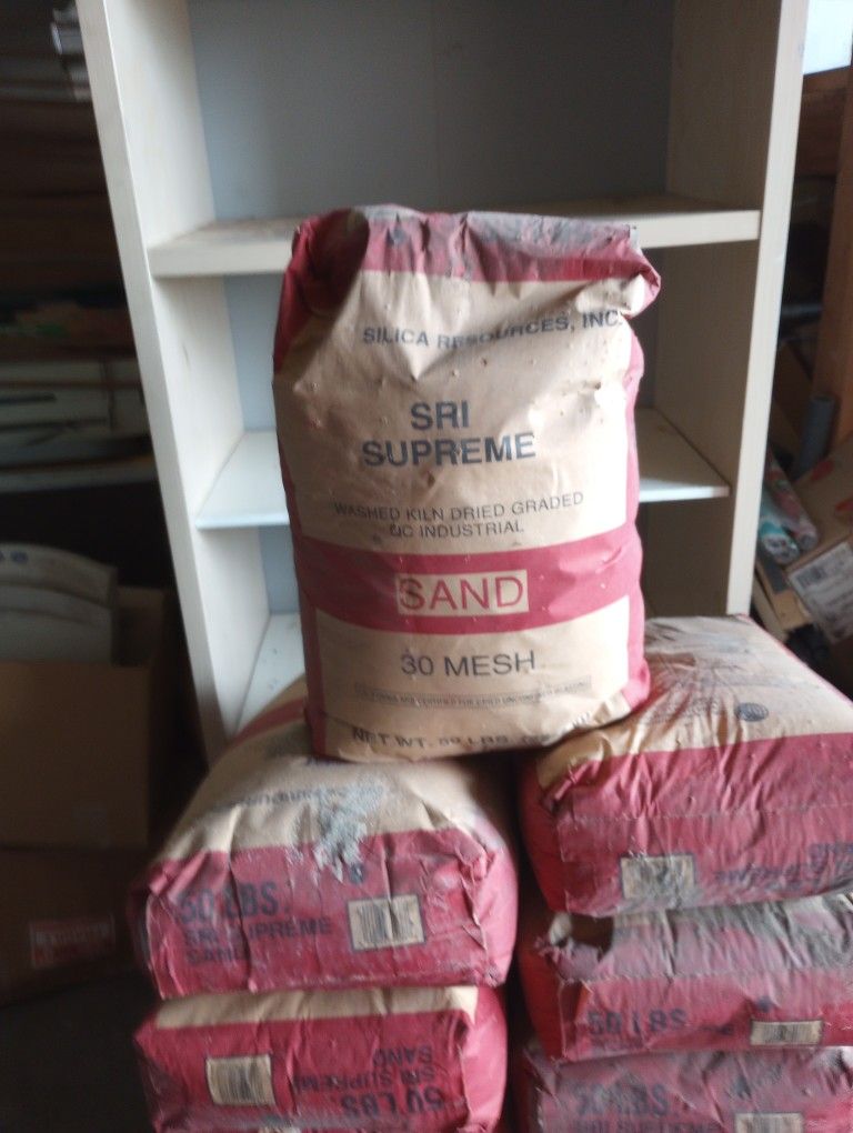 SILICA 30 MESH THIRTEEN 50 LBS BAGS