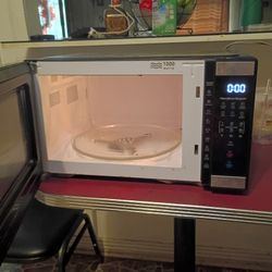 Working Microwave