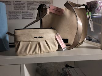 Brand new Juicy Cotoure purse &wristlet