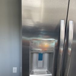 Frigidaire Refrigerator